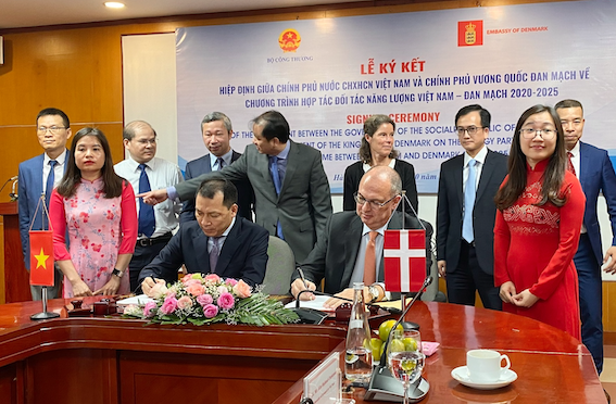Đan[-]Mạch[-]và[-]Việt[-]Nam[-]tiếp[-]tục[-]hợp[-]tác[-]chặt[-]chẽ[-]trong[-]xanh[-]hoá[-]ngành[-]năng[-]lượng[-]Việt[-]Nam